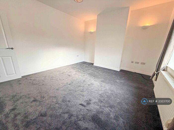 3 Bedroom Semi-Detached House To Rent In Heathbourne Road, Bacup, OL13