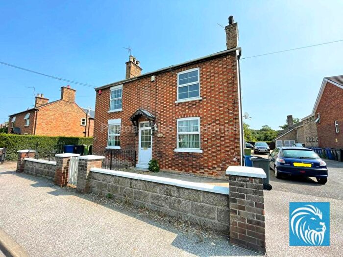 2 Bedroom Semi-Detached House To Rent In High Street, Marton, DN21