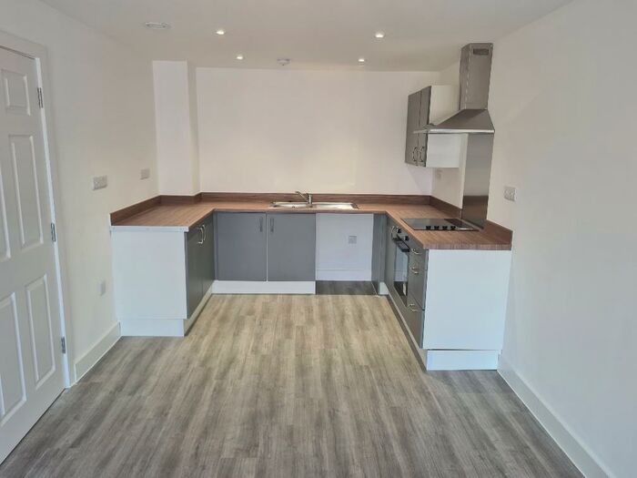 1 Bedroom Flat To Rent In Aplin House, Yeovil, BA20