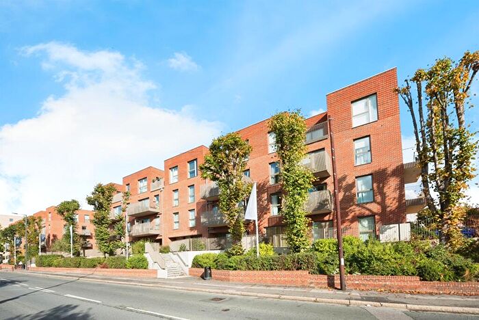 2 Bedroom Flat For Sale In Harrow View, Harrow, HA1