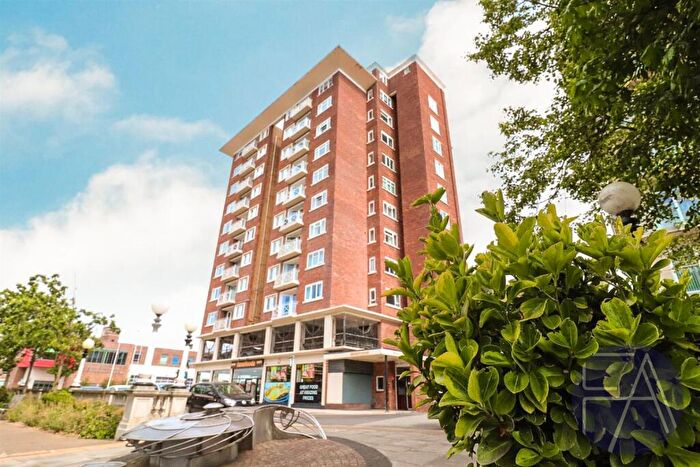 2 Bedroom Apartment For Sale In Lord Street, Southport, Merseyside, PR9
