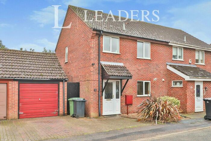 3 Bedroom Semi-Detached House To Rent In Sawyer Close, Norwich, NR5