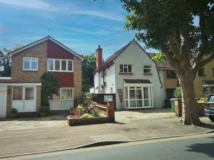 3 Bedroom Semi-Detached House To Rent In Colston Avenue, Carshalton, SM5