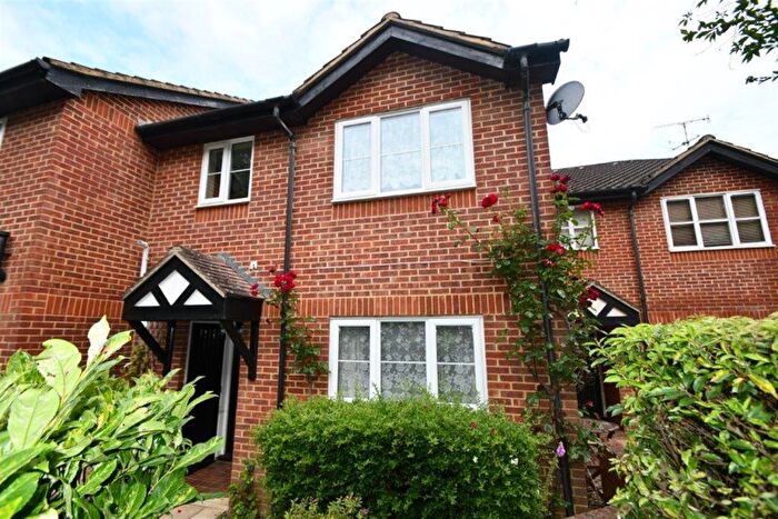 1 Bedroom Terraced House To Rent In Bedroom Terraced House In Godalming, GU7