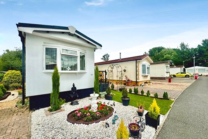 2 Bedroom Mobile Home For Sale In Water End Park, Old Basing, Basingstoke, Hampshire, RG24