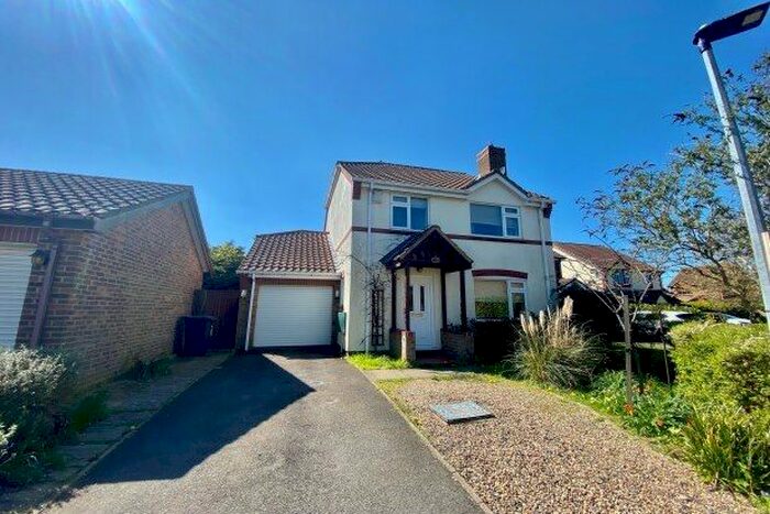 4 Bedroom Property To Rent In Glastonbury Abbey, Bedford, MK41