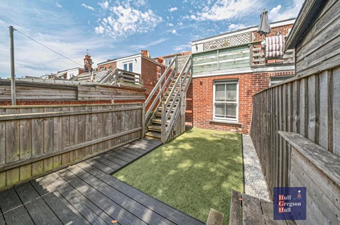 2 Bedroom Maisonette For Sale In Kings Road West, Swanage, BH19