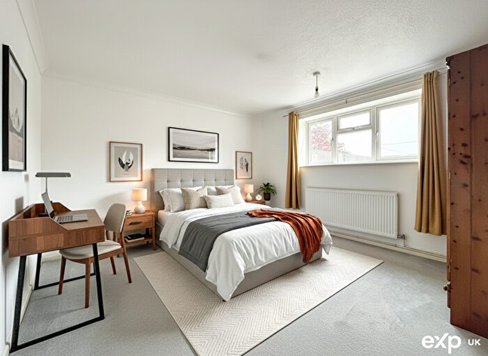 2 Bedroom Maisonette For Sale In Buckfast House, Whaddon Way, Bletchley, Milton Keynes, MK3