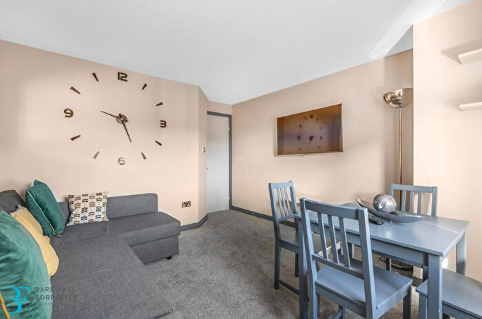2 Bedroom Apartment To Rent In Chamberlain Court, Birmingham, B18