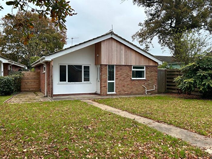 3 Bedroom Detached Bungalow To Rent In Rubens Walk, Lowestoft, NR32