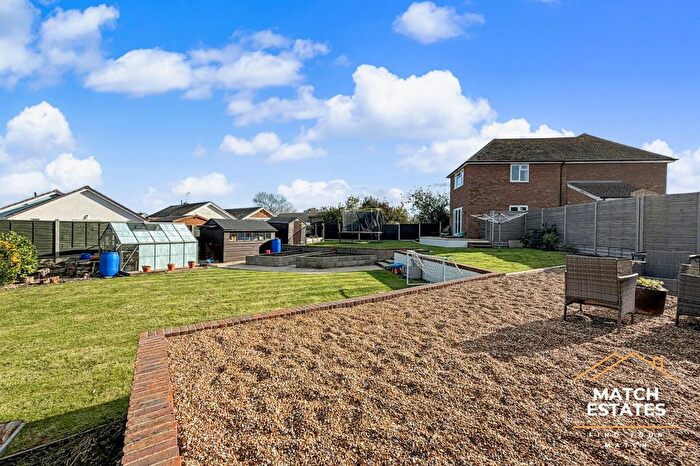 3 Bedroom Semi-detached House For Sale In Denham Close, Dymchurch, Kent, TN29