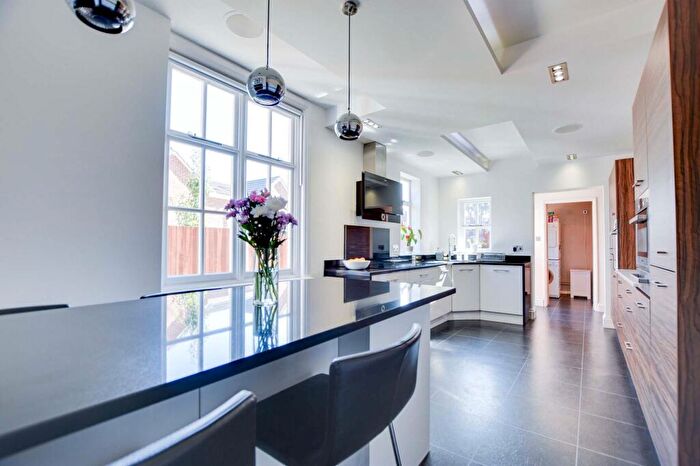 5 Bedroom Semi-Detached House For Sale In Holmfield Road, Stoneygate, Leicester, LE2