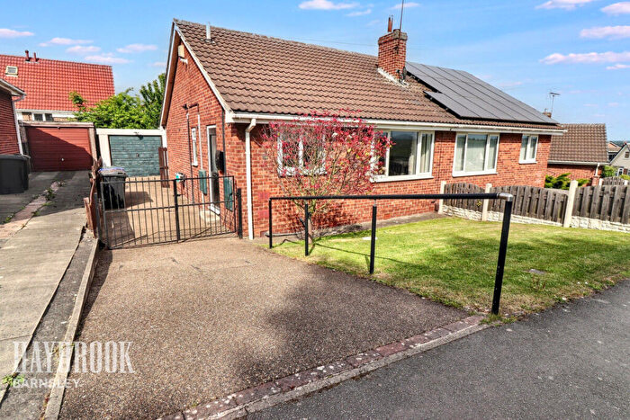 2 Bedroom Semi-Detached Bungalow For Sale In Newfield Avenue, Monk Bretton, S71
