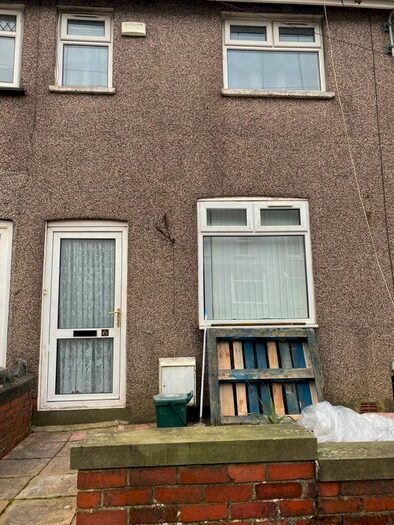 2 Bedroom Property To Rent In Megan Street, Cwmdu, Swansea, SA5