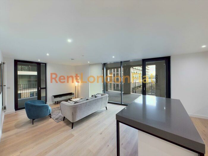 3 Bedroom Flat To Rent In Schooner Road, Silvertown, &# Bedrooms Modern, E16