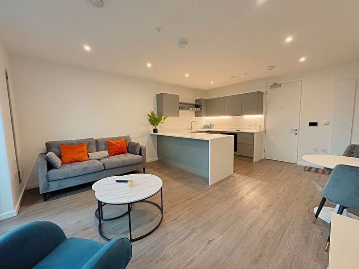 1 Bedroom Flat To Rent In Marlstone Avenue, Salford, M3