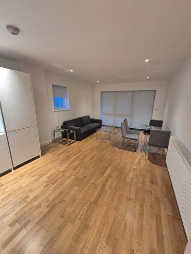 1 Bedroom Flat To Rent In Wilkinson Close, London, NW2