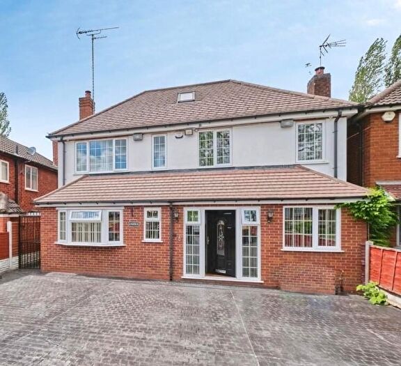 5 Bedroom Detached House For Sale In Pear Tree Road, Great Barr, Birmingham, B43