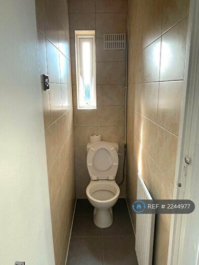 1 Bedroom Maisonette To Rent In Hampden Way, London, N14