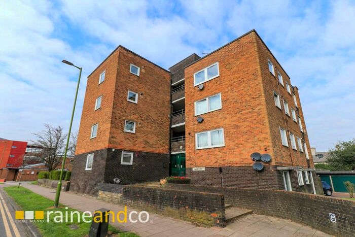 1 Bedroom Flat To Rent In Galley Croft, Hatfield, AL10