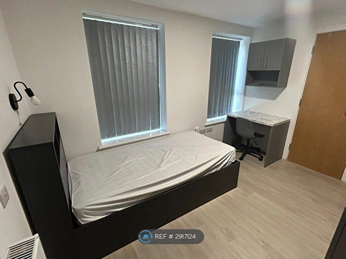 Studio To Rent In Humphrey Road, Manchester, M16