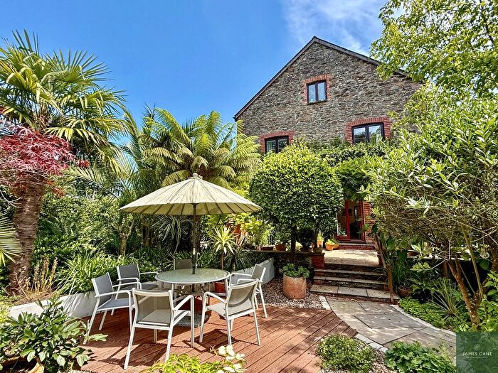 3 Bedroom Barn Conversion For Sale In St Clements, Nr Malpas, TR1