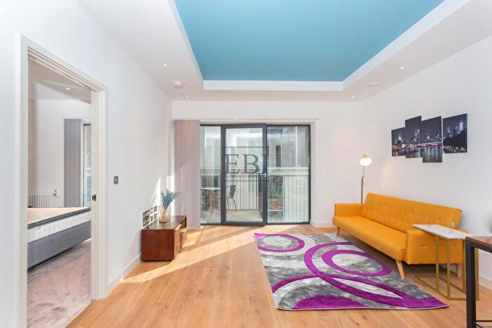 1 Bedroom Apartment For Sale In Modena House, City Island, Canning Town, E14