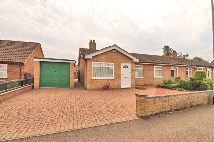 3 Bedroom Semi-Detached Bungalow For Sale In Green End, Gamlingay, Sandy, SG19