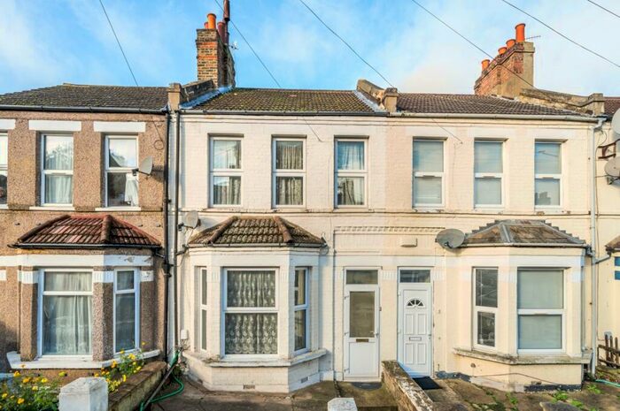 4 Bedroom Terraced House To Rent In Piedmont Road London, SE18