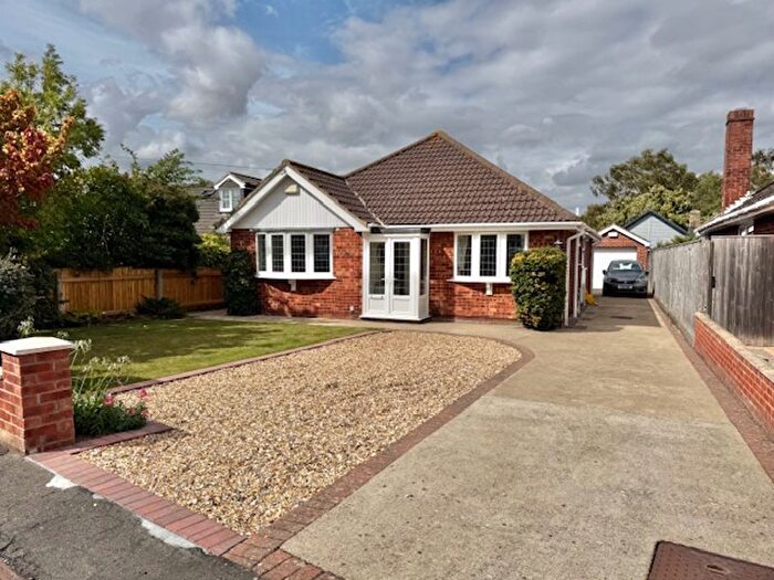 3 Bedroom Detached Bungalow For Sale In Lindsey Drive, Healing, DN41
