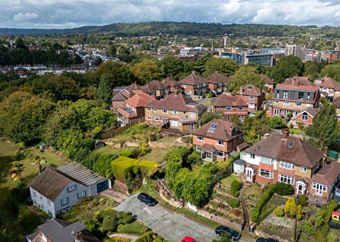 4 Bedroom Detached House For Sale In Rural Way, Redhill, RH1