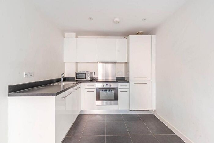1 Bedroom Flat For Sale In Sovereign Court, Stanmore, HA7