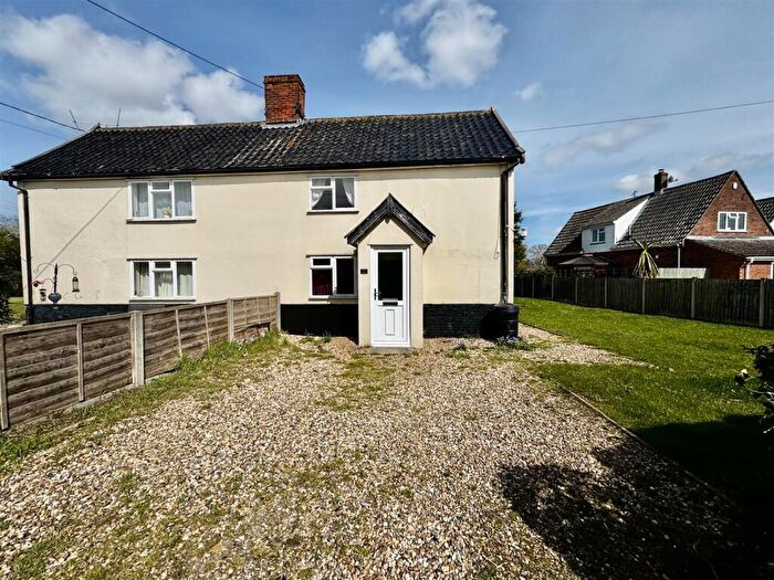 2 Bedroom House For Sale In Well Cottages, Palmer Street, Walsham-Le-Willows, IP31