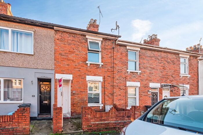 2 Bedroom Terraced House For Sale In Whitehead Street, Swindon, Wiltshire, SN1