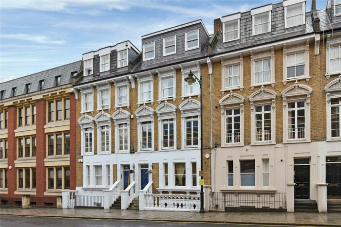 2 Bedroom Apartment To Rent In Sheet Street, Windsor, Berkshire, SL4