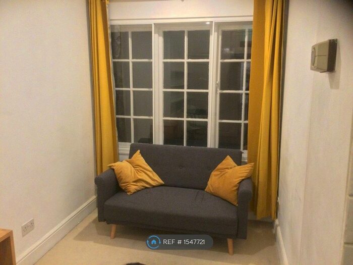 1 Bedroom Flat To Rent In Pimlico, London, SW1V
