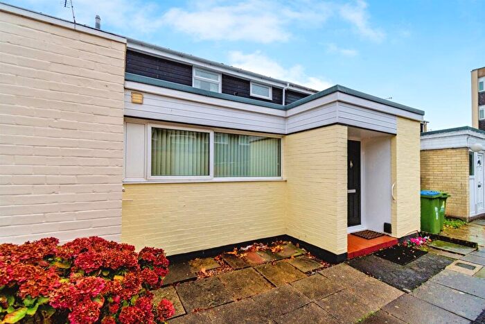 3 Bedroom Terraced House For Sale In Howards Grove, Southampton, SO15