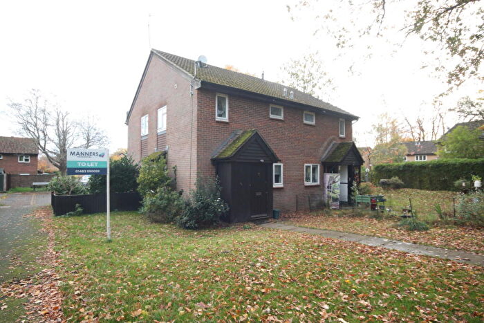 1 Bedroom Terraced House To Rent In Hawkswell Walk, Woking, GU21