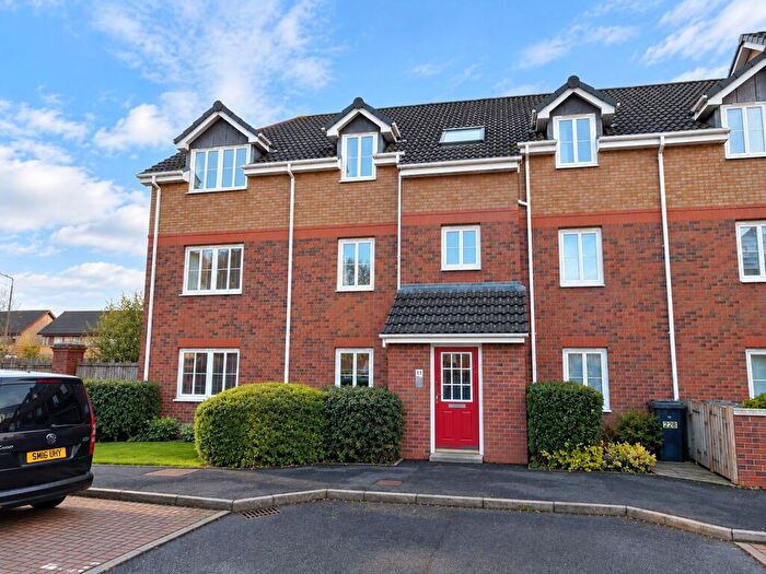 2 Bedroom Flat To Rent In Oldwood Place, Livingston, EH54