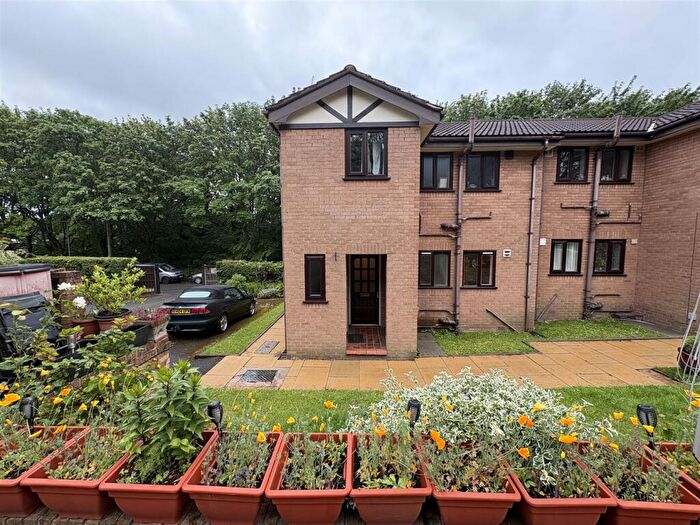 1 Bedroom Apartment For Sale In St. Pauls Gardens, Newman Street, Hyde, SK14