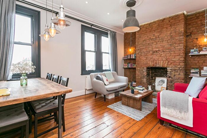 1 Bedroom Flat To Rent In Mosslea Road, London, SE20