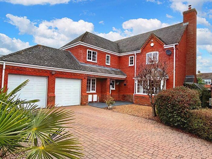 5 Bedroom Detached House To Rent In Southview, Great Barford, MK44