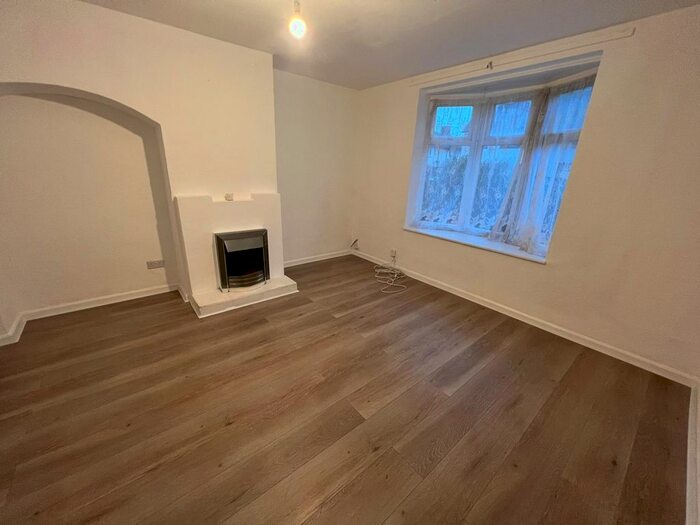 3 Bedroom Terraced House To Rent In Stamford Road, Eh, RM9