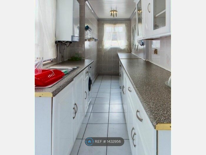 2 Bedroom Terraced House To Rent In Hillary Street, Stoke-On-Trent, ST6