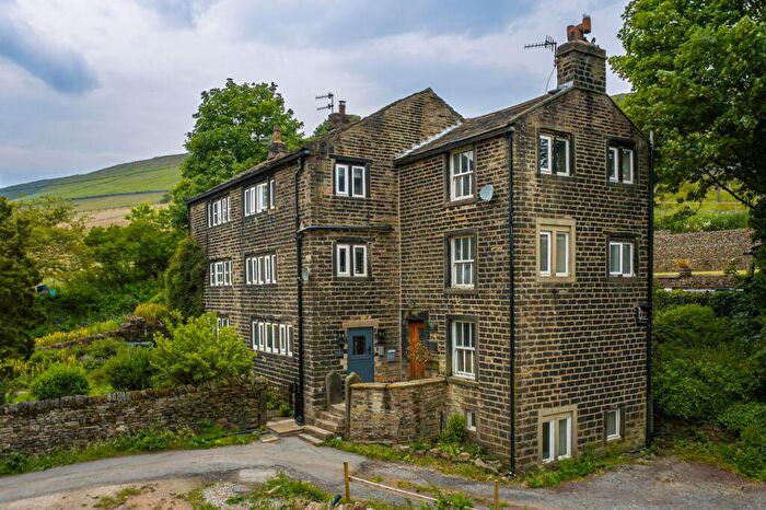 2 Bedroom Cottage For Sale In Carr Farm, Carr Lane, Diggle, Saddleworth, OL3