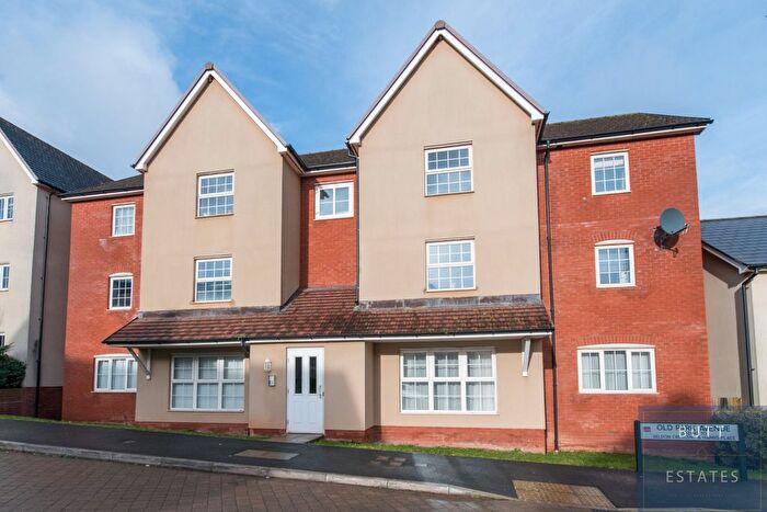 2 Bedroom Flat For Sale In Old Park Avenue, Exeter, EX1