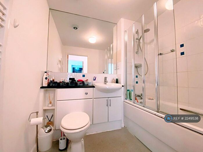 1 Bedroom Flat To Rent In Delamere Court, London, E17