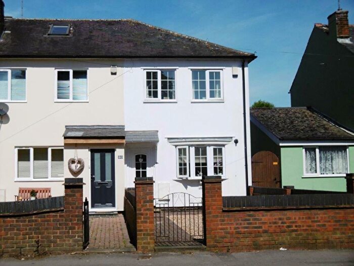 2 Bedroom Terraced House To Rent In School Road, Reading, RG31