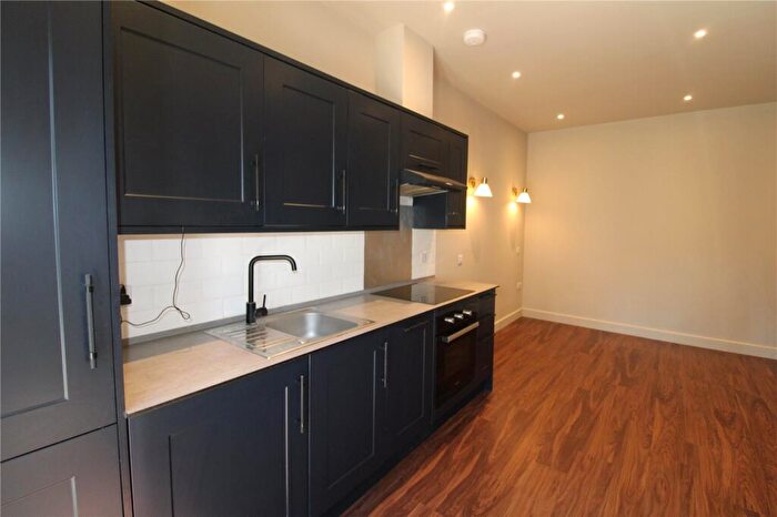 Apartment To Rent In Leslie Park Road, Croydon, CR0