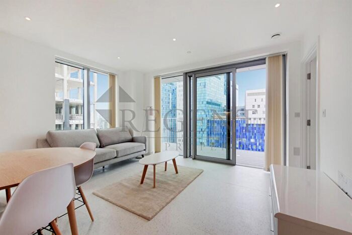 2 Bedroom Apartment To Rent In Jacquard Point, Tapestry Way, E1